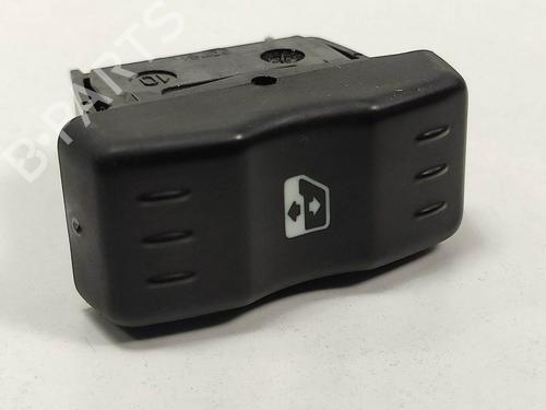 Used Right front window switch Right front window switch DACIA LOGAN (LS_) 1.5 dCi (LS0K) (68 hp) 9665830 9665830