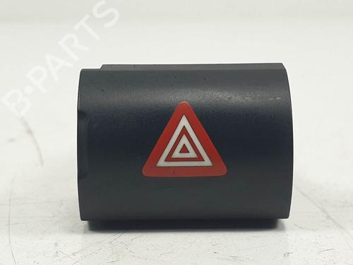 Used Warning switch Warning switch CITROËN C3 III (SX) 1.2 VTi 82 (82 hp) 15085865 15085865