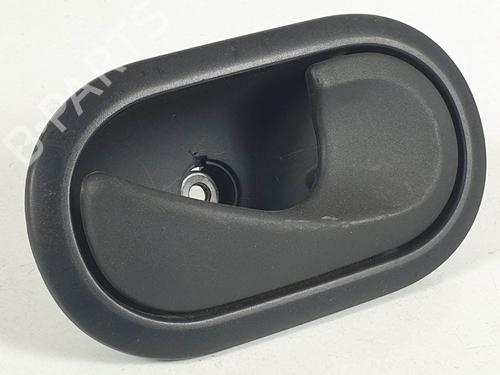 Used Front right interior door handle Front right interior door handle 12391504 12391504