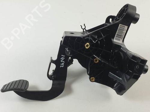 Clutch pedal FIAT TALENTO Bus (296_)  465033911  | 93459472
