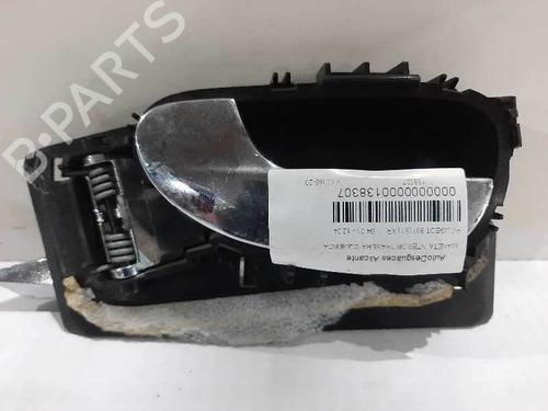 Used Rear left interior door handle Rear left interior door handle PEUGEOT 307 (3A/C) 2.0 HDi 90 (90 hp) 6843219 6843219