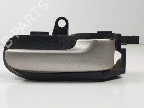 rear-right-interior-door-handle-toyota-yaris-_p1_-1999-2000-2001-2002-2003-2004-2005-27582778 main image