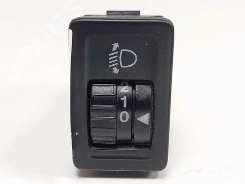Used Headlight switch Headlight switch SUZUKI SWIFT III (MZ, EZ) 1.3 DDiS (RS413D) (75 hp) 8247499 8247499