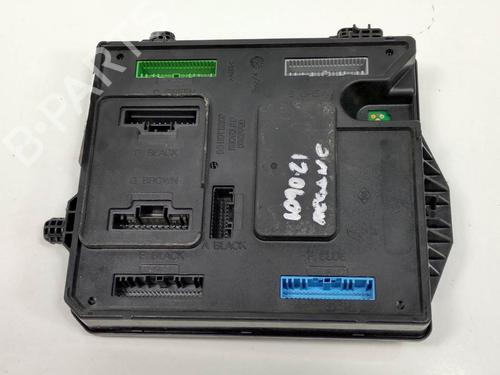 Used Fuse box Fuse box RENAULT MEGANE III Grandtour (KZ0/1) 1.5 dCi (KZ09, KZ0D, KZ1G, KZ29, KZ14, KZ1W, KZ10, KZ1F,... (110 hp) 8237013 8237013