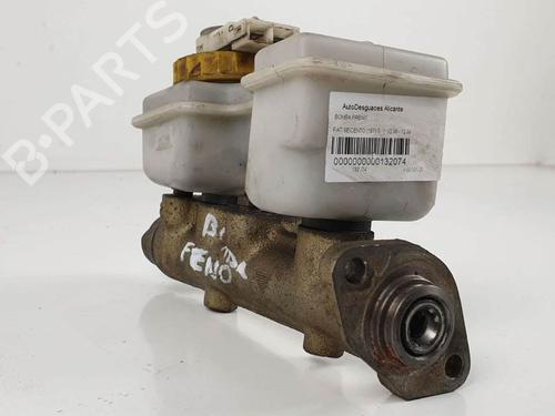 Used Brake master cylinder Brake master cylinder FIAT SEICENTO / 600 (187_) 0.9 (187AXA, 187AXA1A) (39 hp) 6842271 6842271