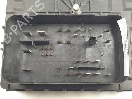 Fuse box VW JETTA III (1K2) 1.9 TDI | BP30142466E1
