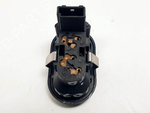 Right rear window switch OPEL MERIVA A MPV (X03) 1.4 16V Twinport (E75) | BP24990278I28 