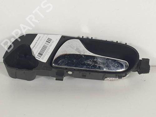 Used Front left interior door handle Front left interior door handle MERCEDES-BENZ VANEO (414) 1.7 CDI (414.700) (91 hp) 12372106 12372106