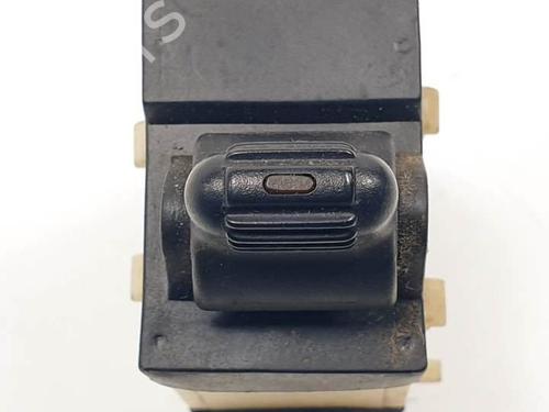 Used Left front window switch Left front window switch JEEP CHEROKEE (KJ) 3.7 Laredo (204 hp) 12372523 12372523