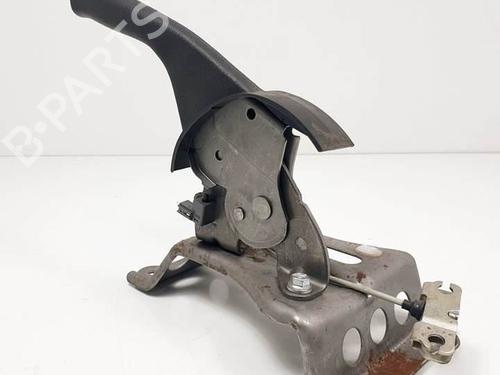 Used Hand brake Hand brake TOYOTA COROLLA Verso (ZER_, ZZE12_, R1_) 2.2 D-4D (AUR10_, AUR10R) (136 hp) 17165239 17165239