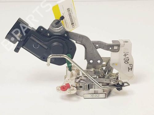 front-left-lock-toyota-aygo-_b4_-10-kgb40-2014-19320817 main image