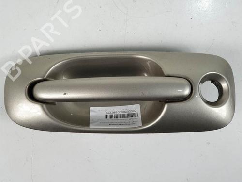 Used Front left exterior door handle Front left exterior door handle CHRYSLER VOYAGER IV (RG, RS) 3.3 (174 hp) 6844371 6844371
