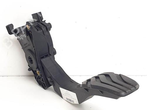 Used Pedal Pedal RENAULT CAPTUR II (HF_) TCe 100 (HFMT) (101 hp) 27691298 27691298