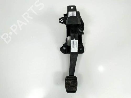 clutch-pedal-dacia-sandero-ii-465039034r-8201298896-465037621r-2012-8764578 main image