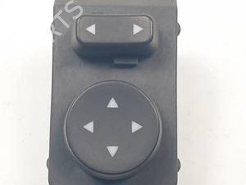 Spejlkontakt FIAT GRANDE PUNTO (199_) 1.4 T-Jet (199AXM1A, 199BXM1A, 199BXN1A) (120 hp) 31058797