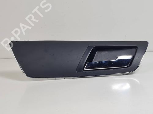 Højre bagtil invendig håndtag Højre bagtil invendig håndtag MERCEDES-BENZ S-CLASS (W221, V221) S 320 CDI (221.022, 221.122) (235 hp) 37257723 37257723