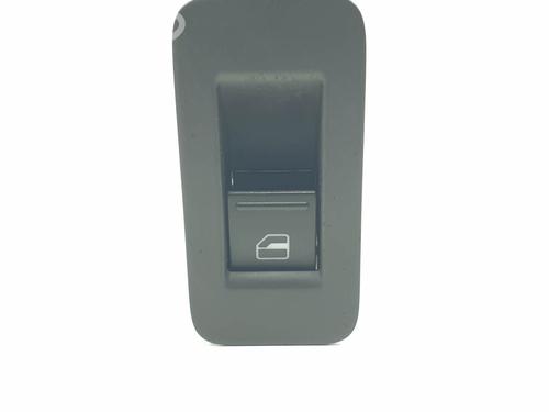 Used Right front window switch Right front window switch VW TOUAREG (7LA, 7L6, 7L7) 3.0 V6 TDI (240 hp) 28027012 28027012