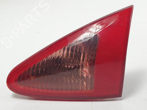 Used Right tailgate light Right tailgate light ALFA ROMEO 147 (937_) 1.9 JTD (937.AXD1A, 937.BXD1A, 937.AXV1A, 937.BXB1A,... (115 hp) 13370207 13370207