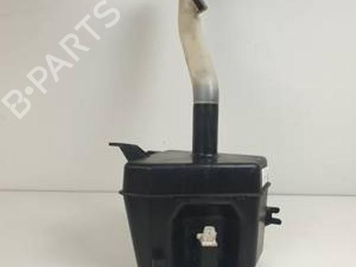 Used Windscreen washer tank KIA SPORTAGE II (JE_, KM_) [2004-2011]  31152949