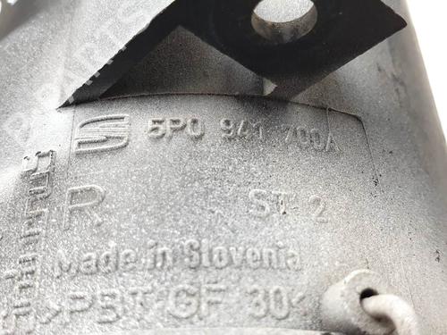 Right front fog light SEAT LEON (1P1) 1.6 | BP27729752C31 - Image 5