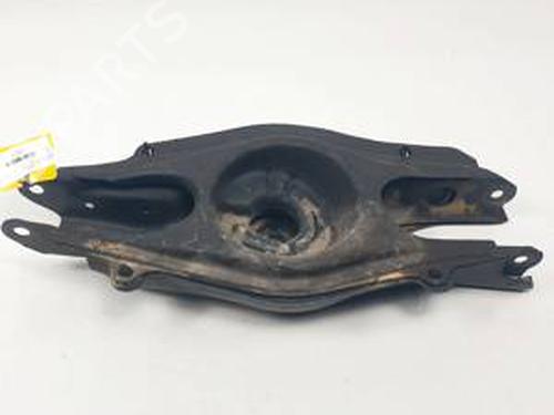 Brazo Suspension trasero izquierdo MERCEDES-BENZ C-CLASS (W204) C 200 CDI (204.001) (136 hp) 31327758