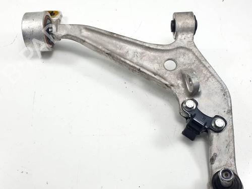Used Right front suspension arm NISSAN X-TRAIL I (T30) [2001-2013]  29149356