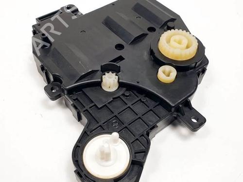 Used Electronic module Electronic module TOYOTA COROLLA Hatchback (_E21_, _EA1_, _EH1_) 1.8 Hybrid (ZWE211) (98 hp) 25403835 25403835