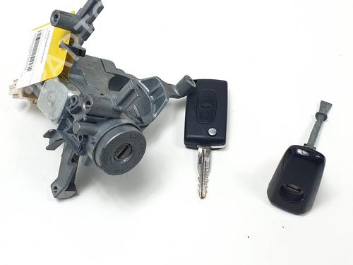 Used Electronic module Electronic module PEUGEOT 4007 (VU_, VV_) 2.2 HDi (156 hp) 24989983 24989983