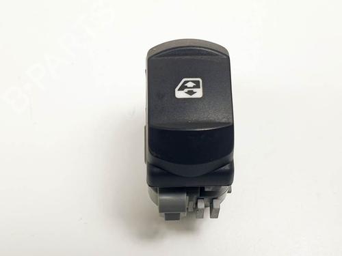 Used Right front window switch Right front window switch RENAULT MEGANE II Saloon (LM0/1_) 1.9 dCi (LM0G, LM1G, LM2C) (120 hp) 24989657 24989657