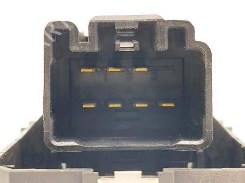 Right front window switch LAND ROVER RANGE ROVER SPORT I (L320) 2.7 D 4x4 | BP16179971I26 