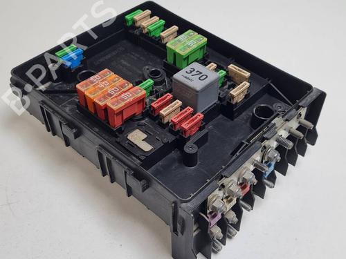 Used Fuse box Fuse box 37257814 37257814