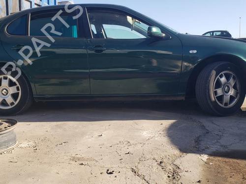 Left front fog light SEAT LEON (1M1) 1.6 16 V | BP29172613C30  - Image 8