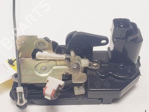 front-left-lock-ssangyong-actyon-i-20-xdi-2005-19394433 main image