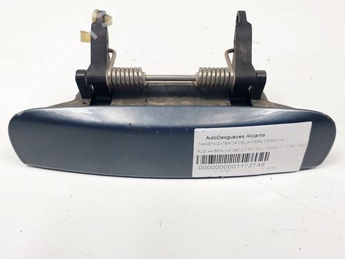 Front right exterior door handle AUDI A4 B7 (8EC) 2.0 TDI 16V (140 hp) 17481267