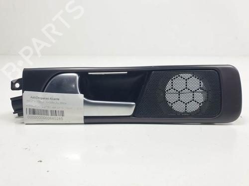 Used Rear left interior door handle AUDI ALLROAD C5 (4BH) 2.5 TDI quattro (180 hp) 11722459