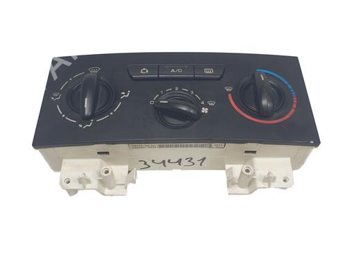 Used Climate control Climate control 38105452 38105452