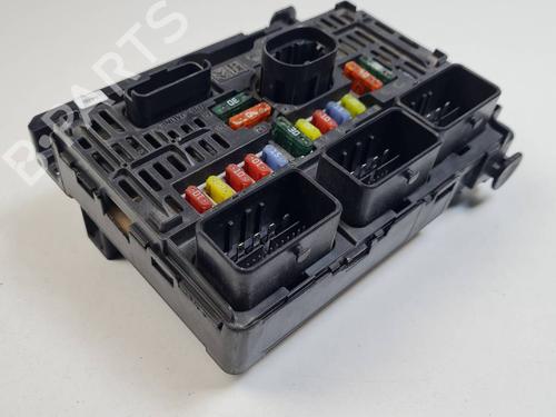 Used Fuse box Fuse box CITROËN C4 Coupe (LA_) 1.4 16V (88 hp) 36000715 36000715