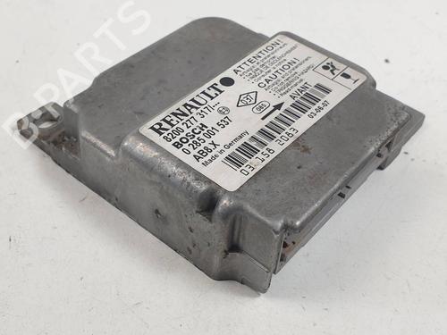 ecu-airbags-renault-clio-ii-bb_-cb_-1998-1999-2000-2001-2002-2003-2004-2005-2006-2007-2008-2009-2010-2011-2012-2013-2014-2015-2016-37682154 main image