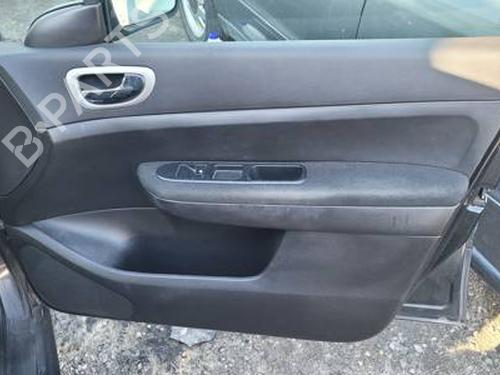 Right headlight PEUGEOT 307 (3A/C) 1.6 16V | BP31368405C29 