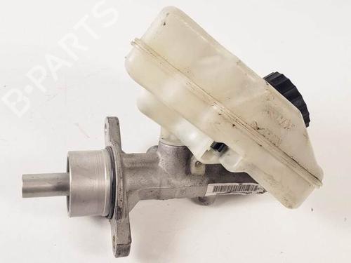 Used Brake master cylinder OPEL CORSA C (X01) [2000-2009]  13583468