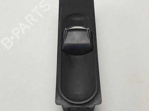 Used Right front window switch Right front window switch MERCEDES-BENZ VIANO (W639) CDI 2.2 (639.711, 639.713, 639.811, 639.813, 639.815) (109 hp) 25139049 25139049