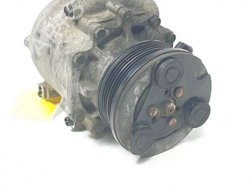 Used AC compressor AC compressor FORD FIESTA V (JH_, JD_) 1.25 16V (75 hp) 40558129 40558129