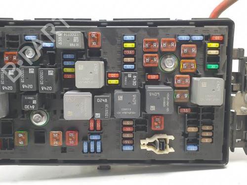 Used Fuse box OPEL INSIGNIA A (G09) 2.0 CDTI (68) (160 hp) 25262880