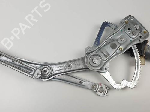 Used Front left window mechanism Front left window mechanism MERCEDES-BENZ C-CLASS (W202) C 250 Turbo-D (202.128) (150 hp) 27096850 27096850