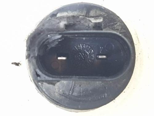 Windscreen washer tank VW GOLF IV (1J1) 1.6 | BP7406518C113 
