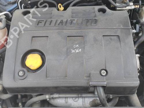 Maniglia interna posteriore destra FIAT STILO Multi Wagon (192_) 1.9 JTD | BP25611863I16 