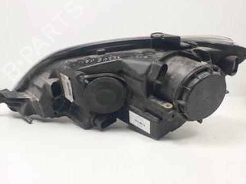 Right headlight VW GOLF PLUS V (5M1, 521) 1.9 TDI | BP31240779C29