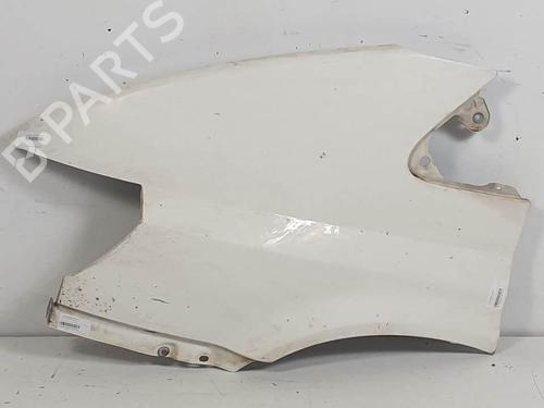 Guarda-lamas esquerdo Guarda-lamas esquerdo FORD TRANSIT Van (FA_ _) 2.0 DI (FAE_, FAF_, FAG_) (100 hp) 17620777 17620777