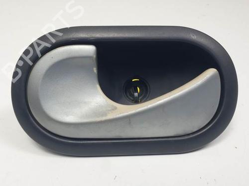 Used Front left interior door handle RENAULT CLIO III (BR0/1, CR0/1) 1.5 dCi (BR17, CR17) (86 hp) 11272528