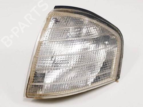Used Left front indicator MERCEDES-BENZ C-CLASS (W202) C 200 D (202.120) (75 hp) 17165277